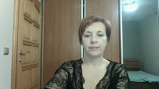 LoraLoraMay live sex cam