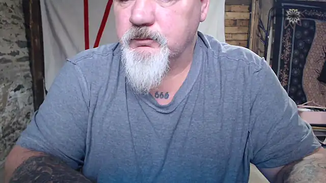 Newfiesausage1972 live sex cam