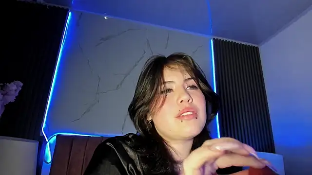 HoneyBonny_'s cam snapshot