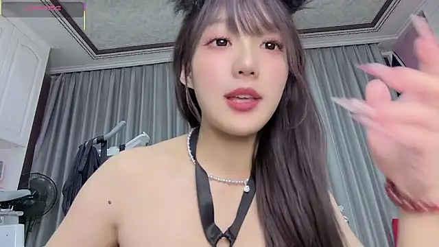 Yaya--728 live sex cam