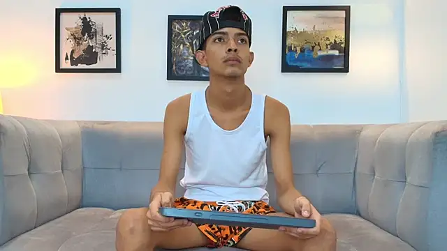 PRETTY_SEX1's cam snapshot