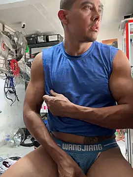 Paul22cm- live sex cam