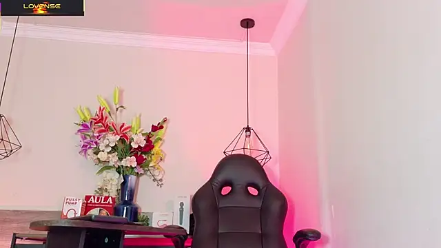 Scarlettt_Ass's cam snapshot