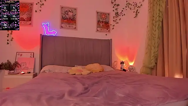 Whitekitty-exe's cam snapshot