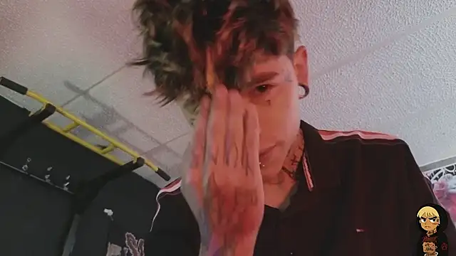 AcidMilo live sex cam