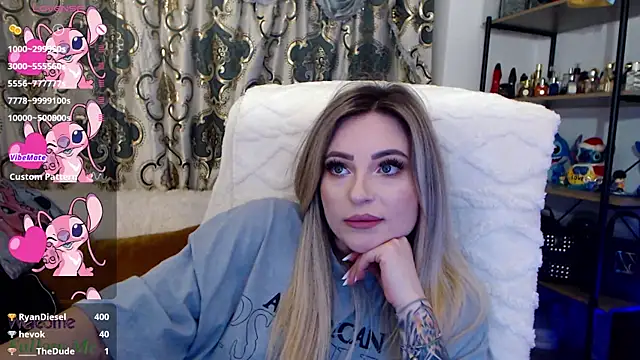 Rania_Stitch's cam snapshot