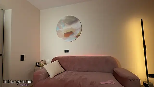 HiddenG3m's cam snapshot