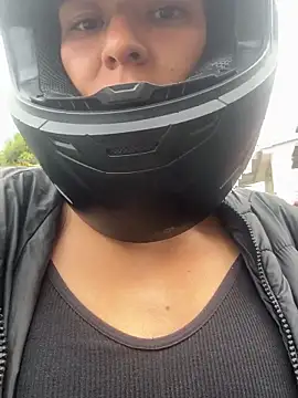 TaylorrHill's cam snapshot