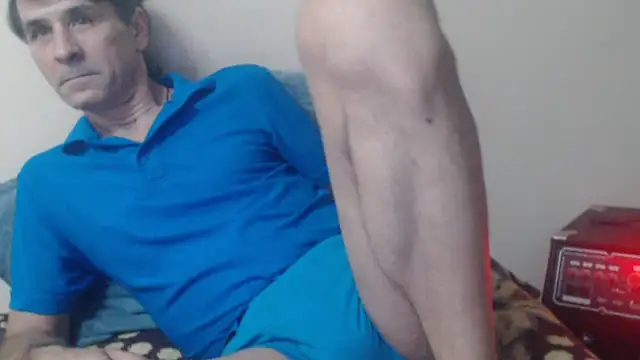 yvesstorm1 live sex cam