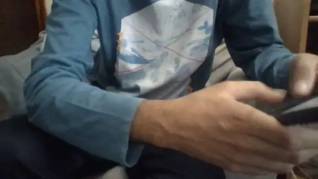 RikCum4u's cam snapshot