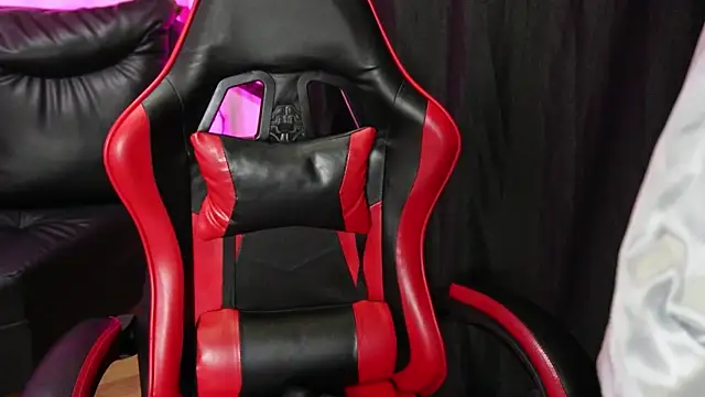 sara_sharma_'s cam snapshot