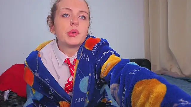 ENGLISHEMILY_69's cam snapshot