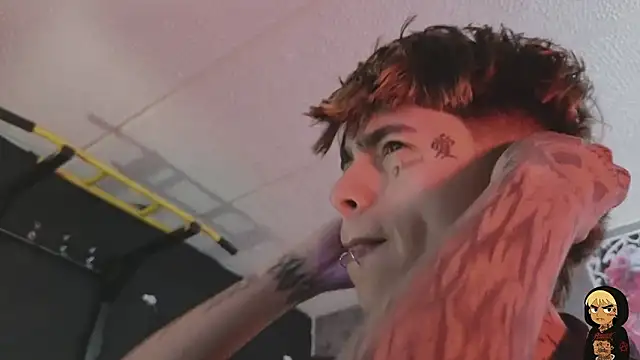 AcidMilo's cam snapshot