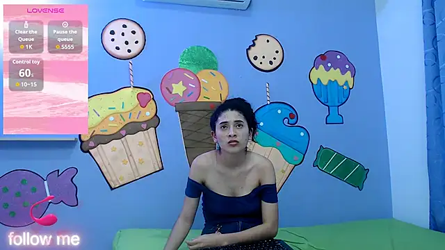 skinnykalitzo18's cam snapshot