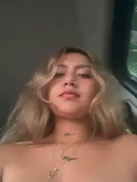 amanda-medrano1's cam snapshot