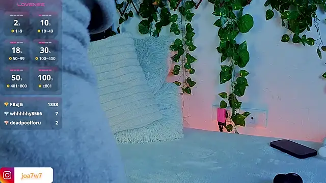 Levii_Ackermann live sex cam