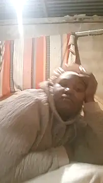 STUFUZASABO live sex cam