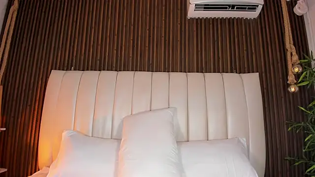 KatheOlson's cam snapshot