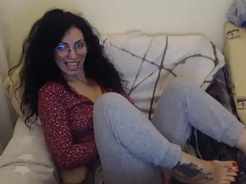 Emmatoo's cam snapshot