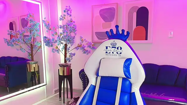 Nicole_sounders's cam snapshot