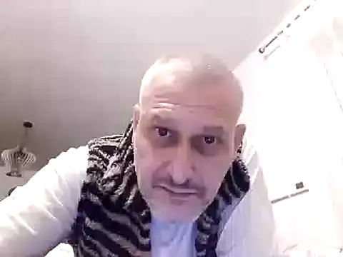 Hisnimin live sex cam