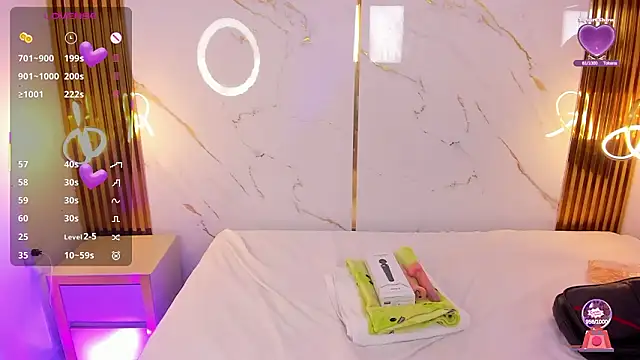 KiaraByte live sex cam