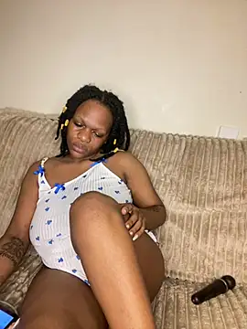 Boneca25 live sex cam