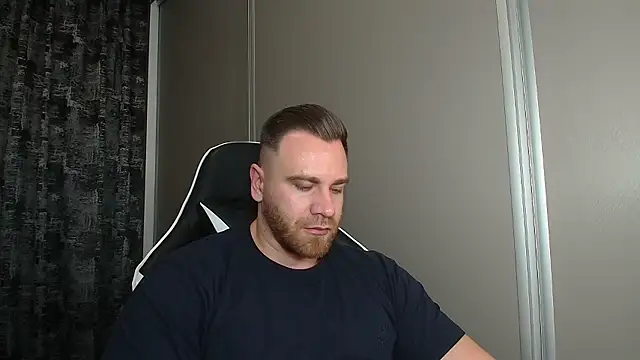 Thori92 live sex cam