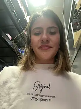 Andrea_19blonde live sex cam