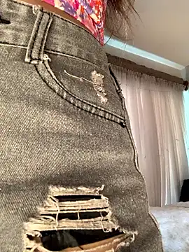 3littleschoolteens's cam snapshot