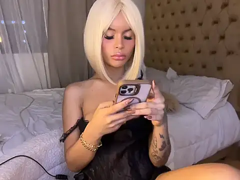 LUUVRRI_21 live sex cam