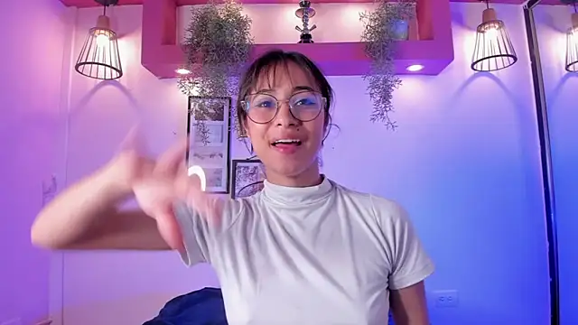 Alana_Martinez_'s cam snapshot