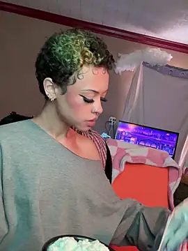 jojosbizarrelyf's cam snapshot