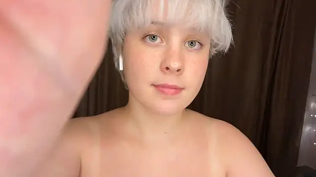 EvaSuunny's cam snapshot