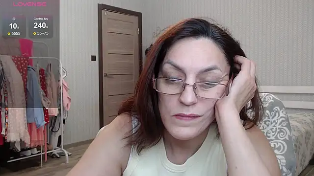 Vivian_Violet_ live sex cam