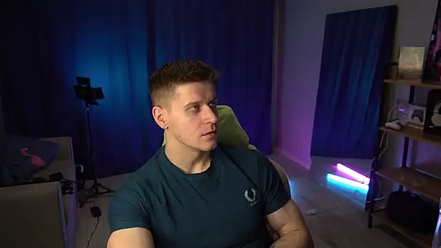 Bruno_Banani live sex cam