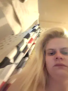 BadAssBitchMakayla live sex cam