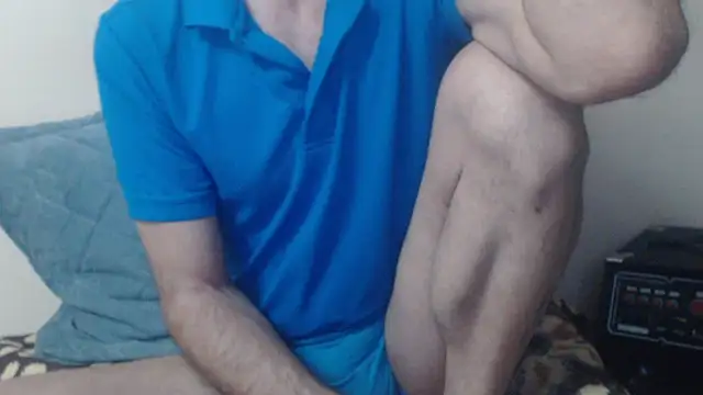 yvesstorm1 live sex cam