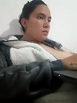 phoop_lilaa's cam snapshot