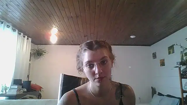 SweetyBabyDemon's cam snapshot