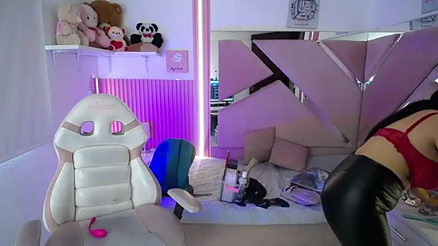 _Miaaleon live sex cam