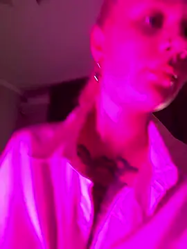 TeaseKitten- live sex cam