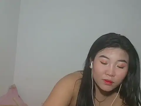 Zyeiii's cam snapshot