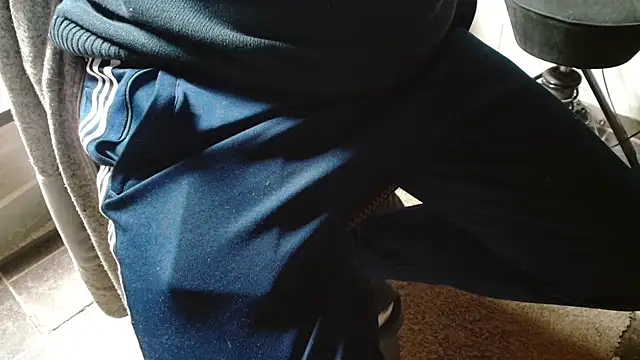 blow2gold live sex cam