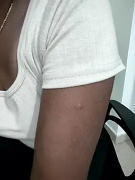 Tamilmallu-duskygirl03 live sex cam