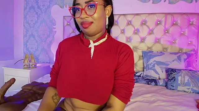 CaseyMoon's cam snapshot