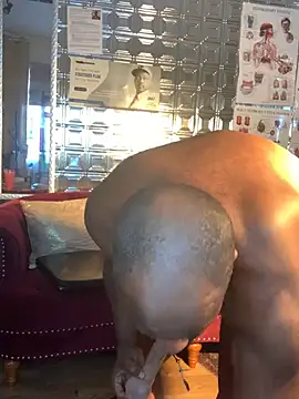 bigshh8 live sex cam