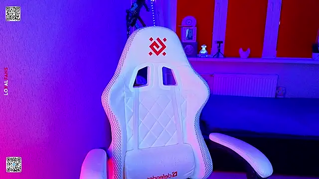 mon_lola's cam snapshot