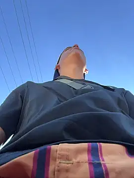 MrLeoLatino live sex cam