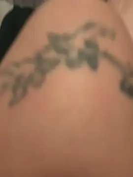 Lolasecret_'s cam snapshot